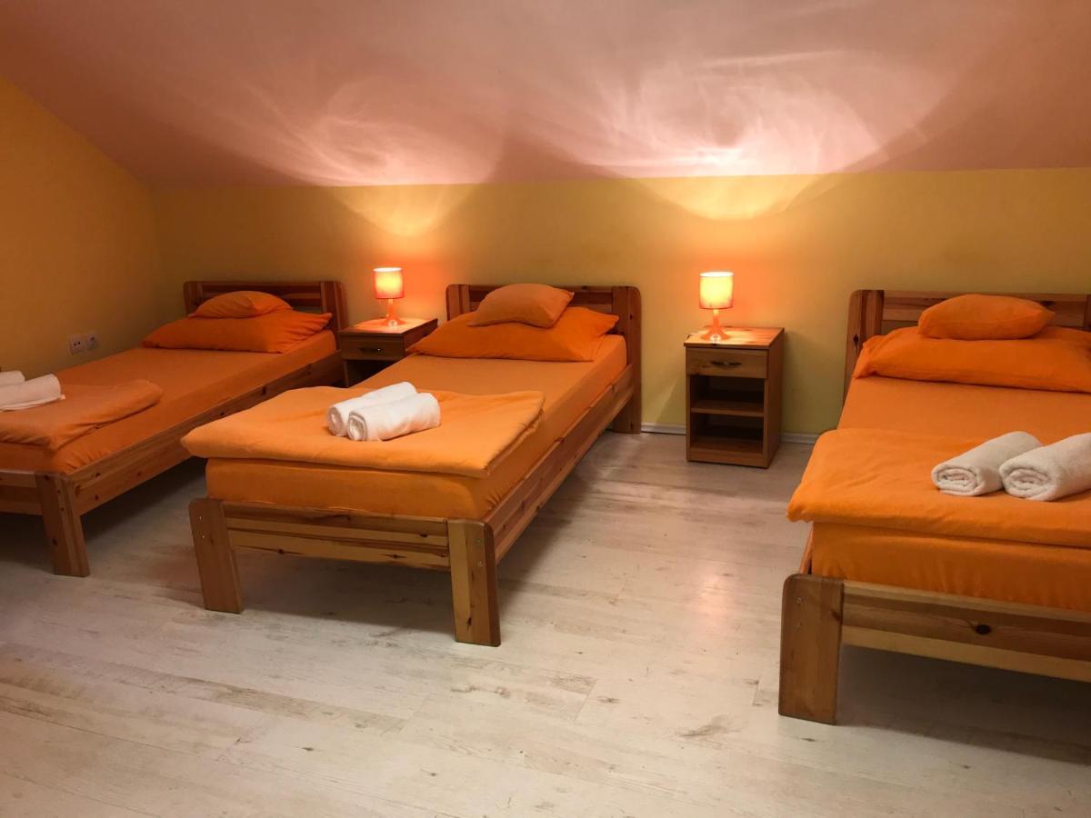 To- Party Panorama Panzio & Wellness Penzión pre hostí Kiszombor